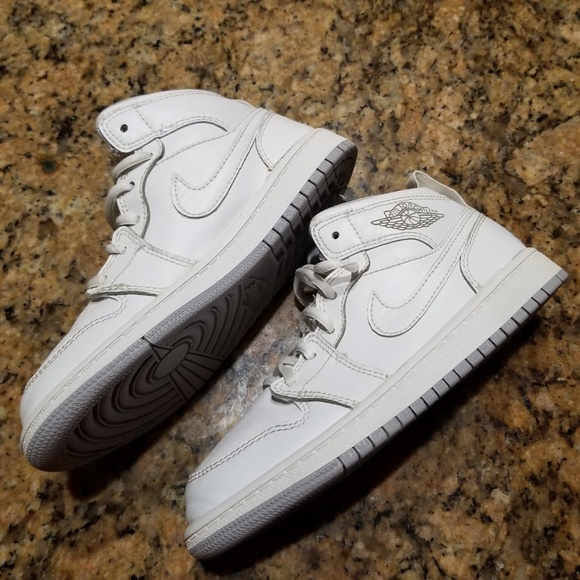 Jordan Other - NIKE Jordan High Top Sneaker Youth sz 12